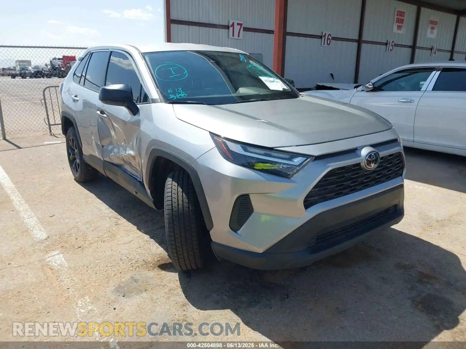1 Photograph of a damaged car 2T3F1RFV1PC362294 TOYOTA RAV4 2023
