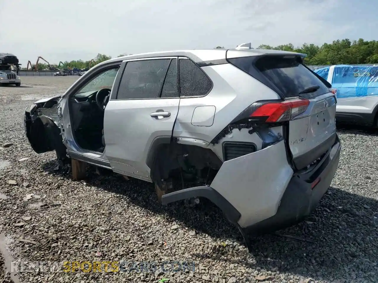 2 Photograph of a damaged car 2T3F1RFV1PW407331 TOYOTA RAV4 2023