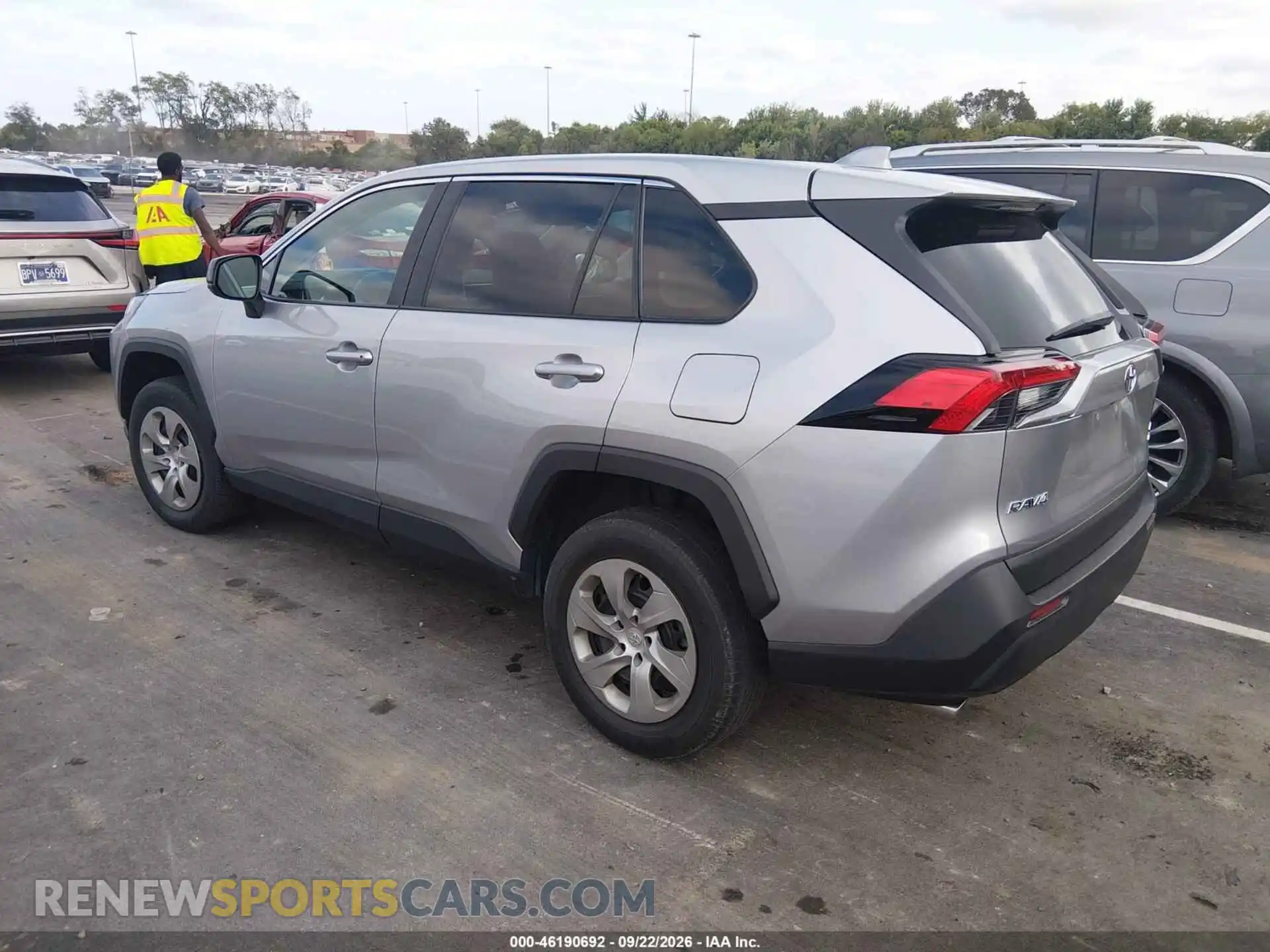 3 Фотография поврежденного автомобиля 2T3F1RFV2PC329661 TOYOTA RAV4 2023