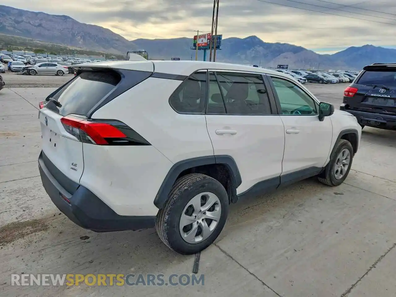 3 Photograph of a damaged car 2T3F1RFV3PC329670 TOYOTA RAV4 2023