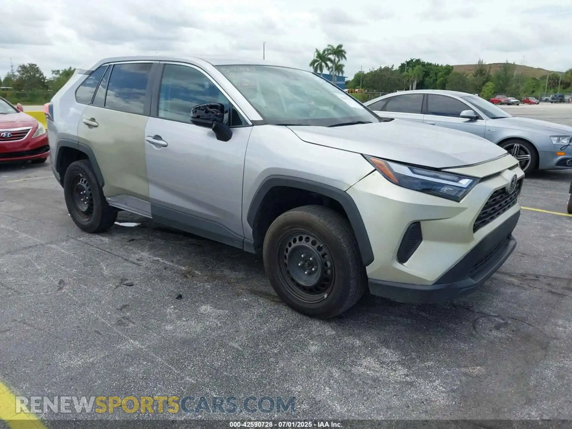 1 Photograph of a damaged car 2T3F1RFV4PC329953 TOYOTA RAV4 2023