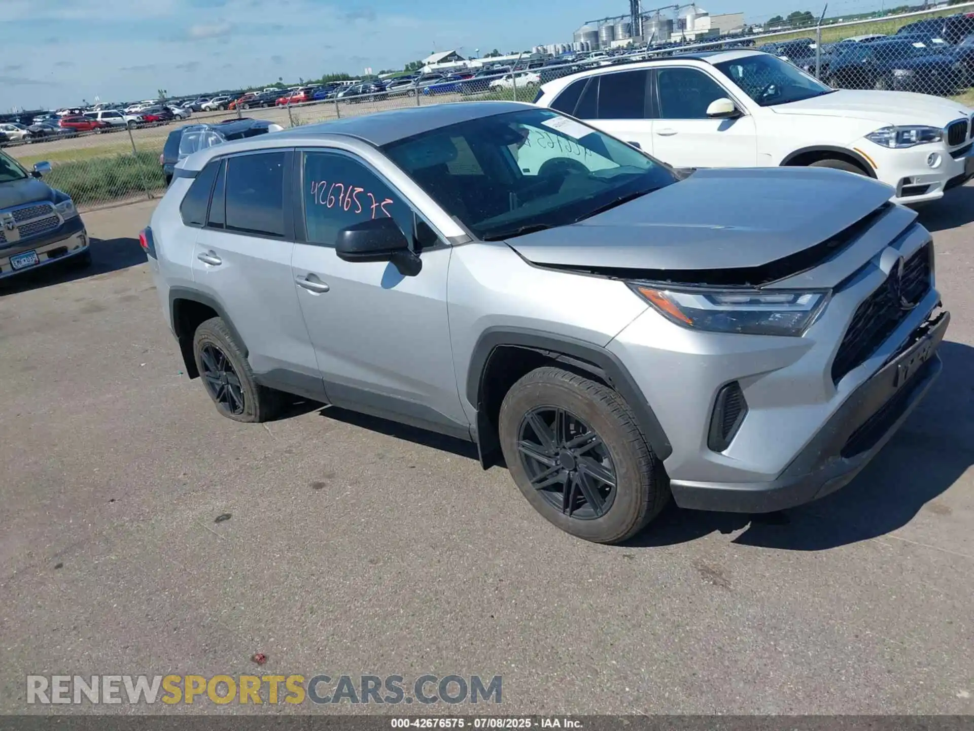 1 Photograph of a damaged car 2T3F1RFV6PW348972 TOYOTA RAV4 2023