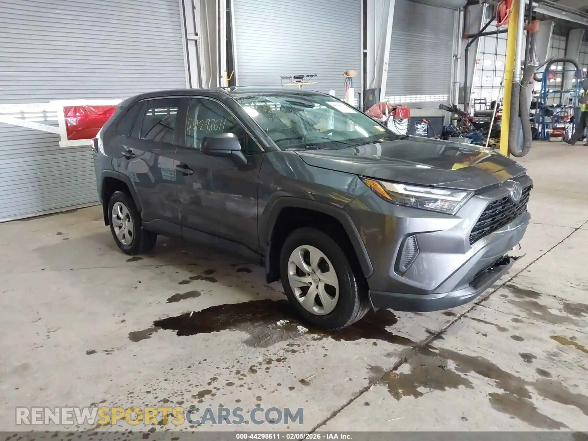 1 Photograph of a damaged car 2T3F1RFV8PC350949 TOYOTA RAV4 2023