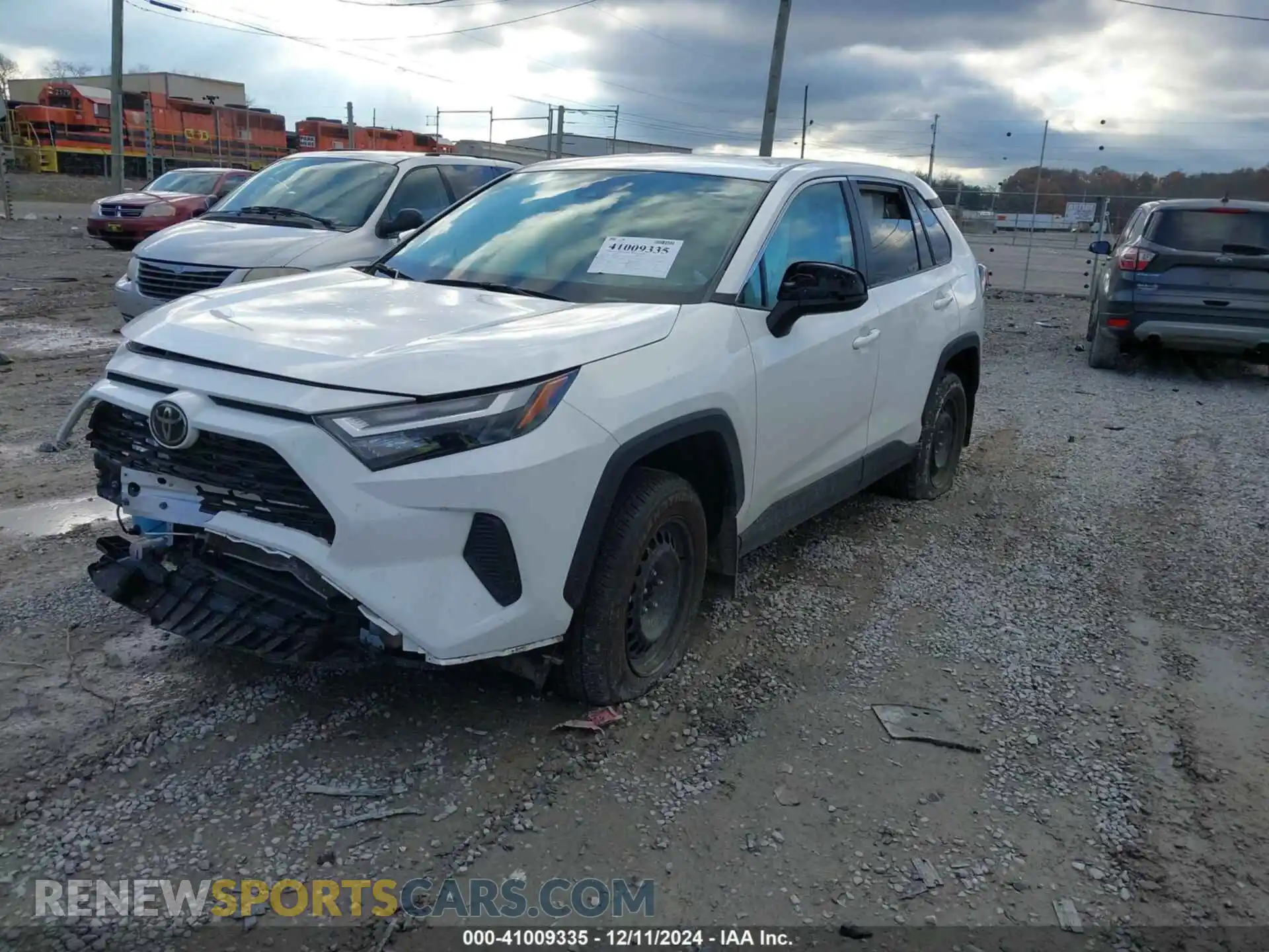 2 Photograph of a damaged car 2T3F1RFV8PC354094 TOYOTA RAV4 2023