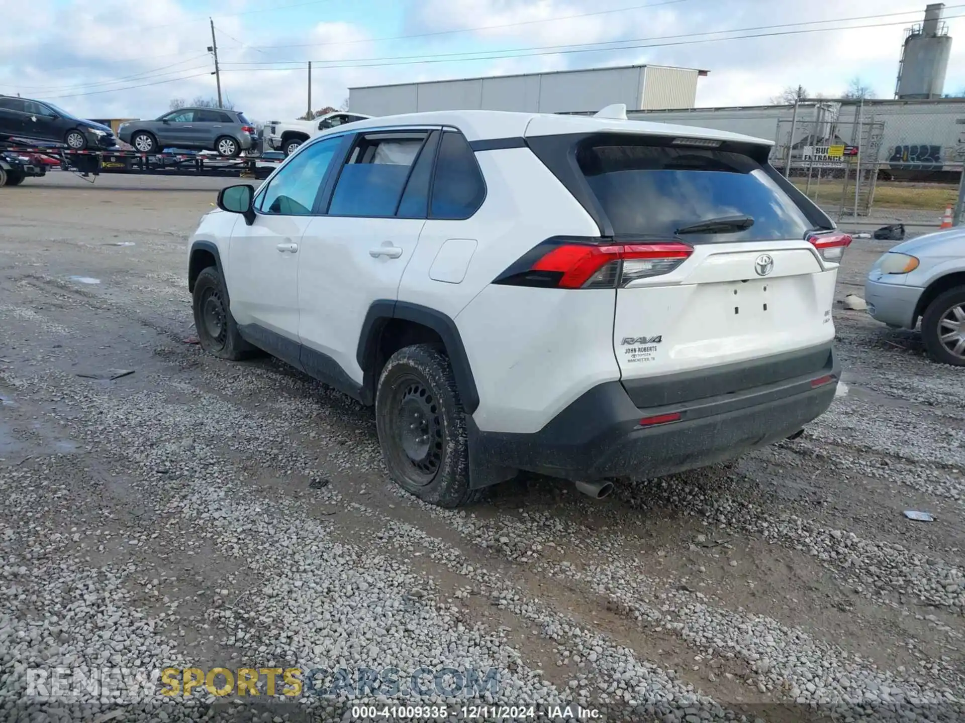 3 Photograph of a damaged car 2T3F1RFV8PC354094 TOYOTA RAV4 2023