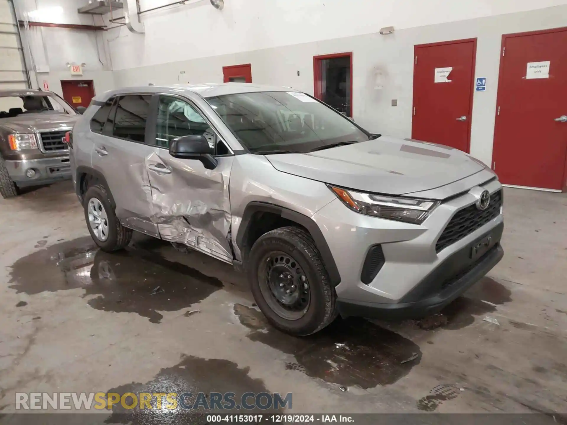 1 Photograph of a damaged car 2T3F1RFVXPC370183 TOYOTA RAV4 2023