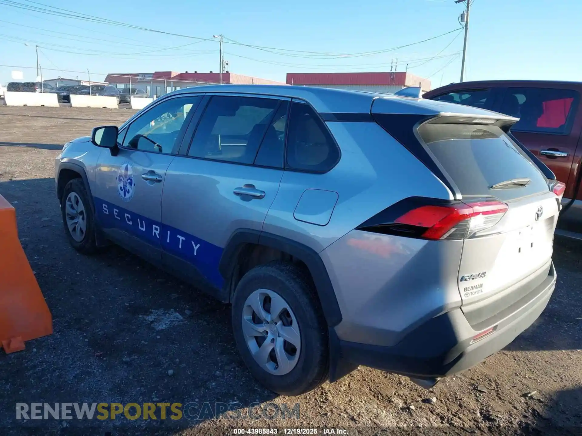 3 Photograph of a damaged car 2T3F1RFVXPC380390 TOYOTA RAV4 2023