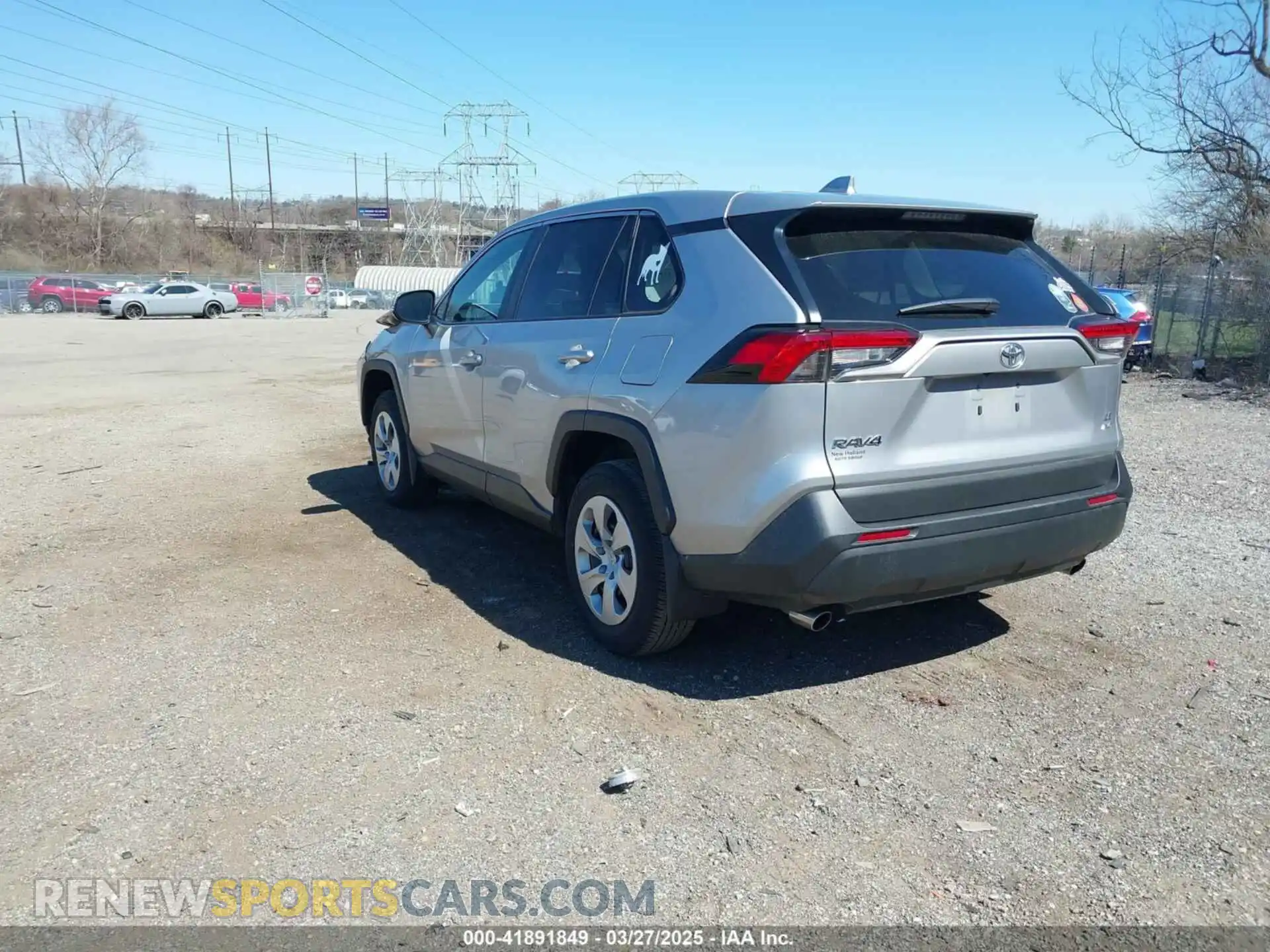3 Photograph of a damaged car 2T3G1RFV0PC325984 TOYOTA RAV4 2023