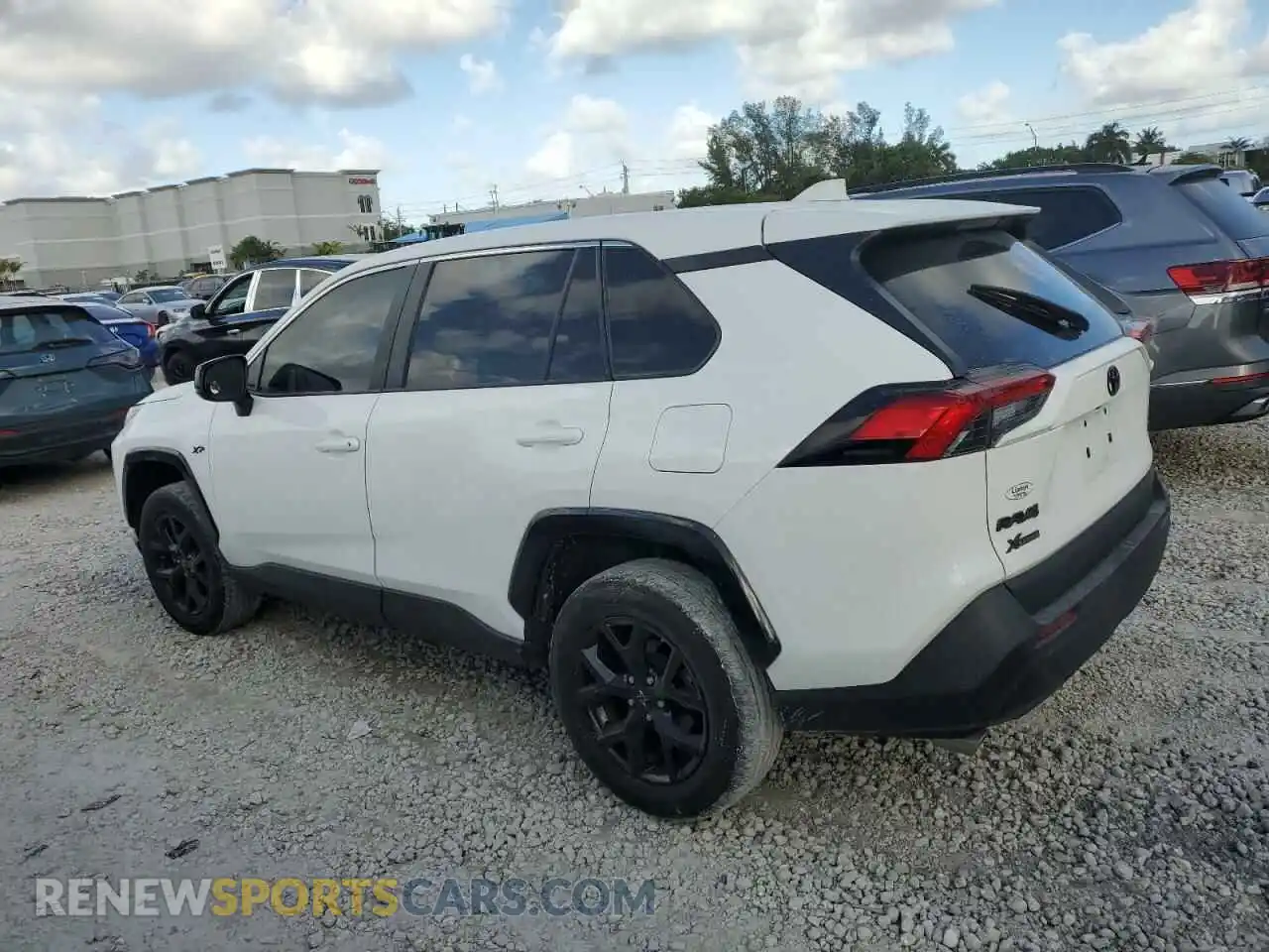 2 Photograph of a damaged car 2T3H1RFV1PC234050 TOYOTA RAV4 2023