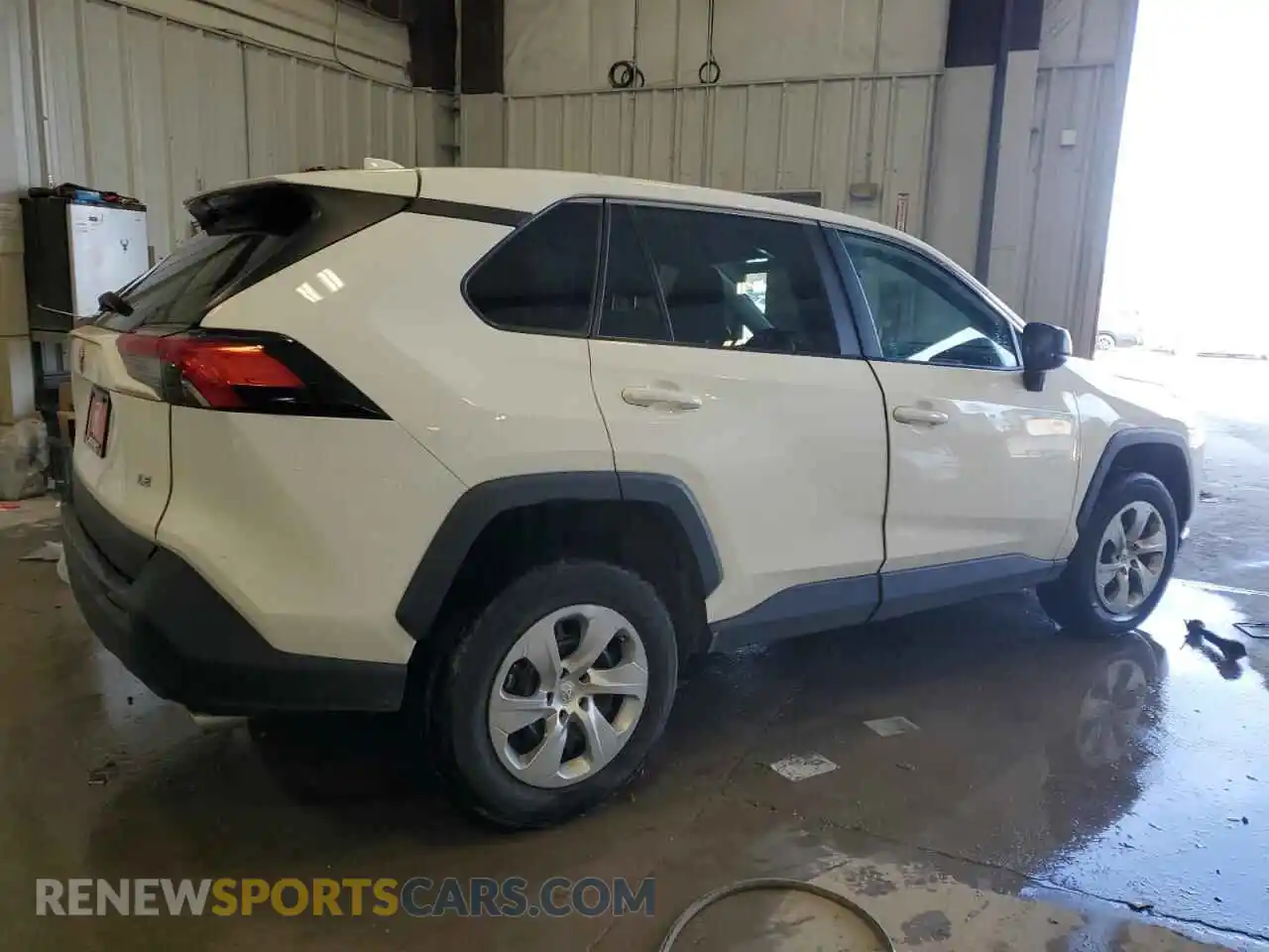 3 Photograph of a damaged car 2T3H1RFV1PW259657 TOYOTA RAV4 2023