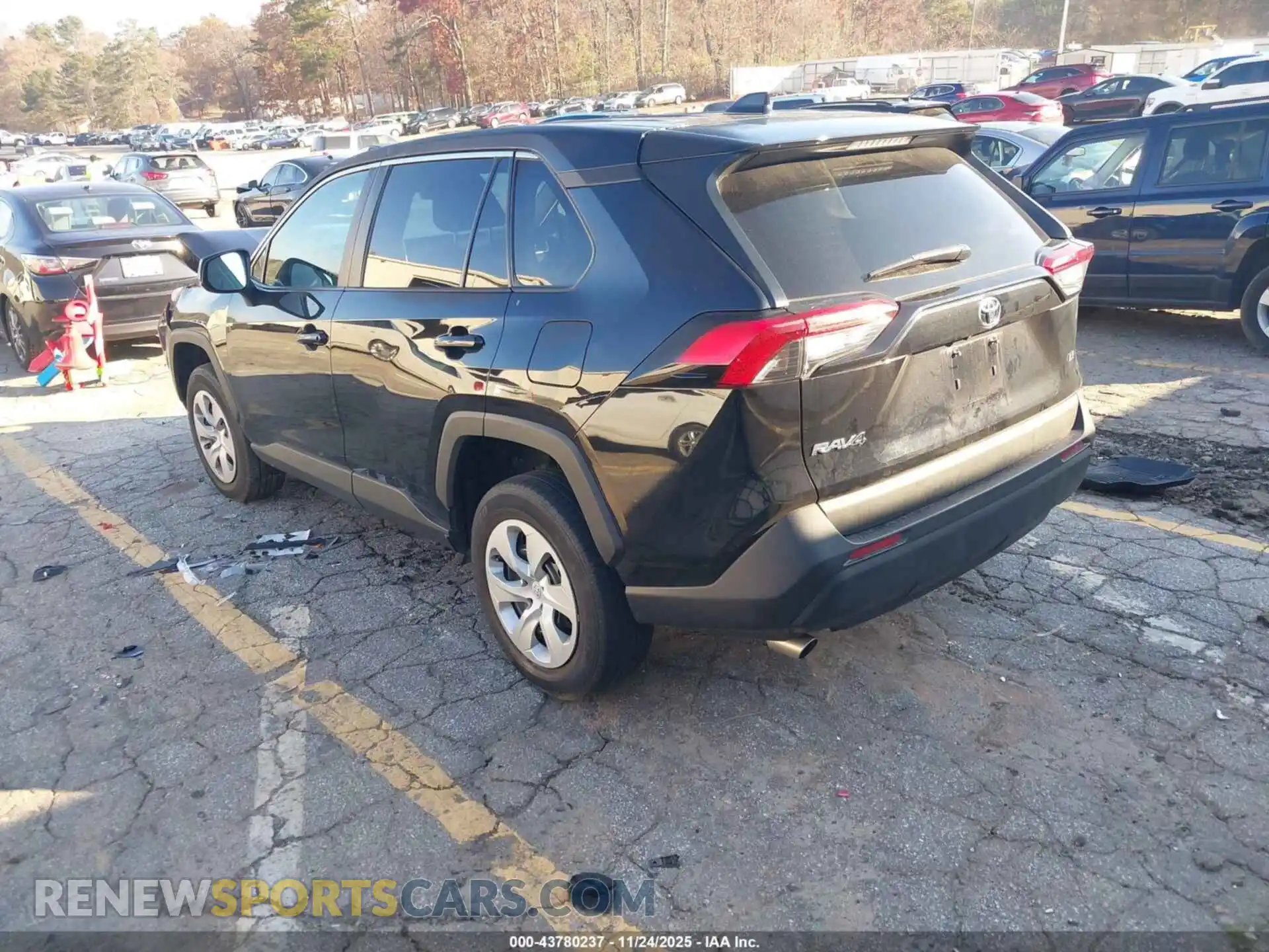 3 Photograph of a damaged car 2T3H1RFV2PC237765 TOYOTA RAV4 2023