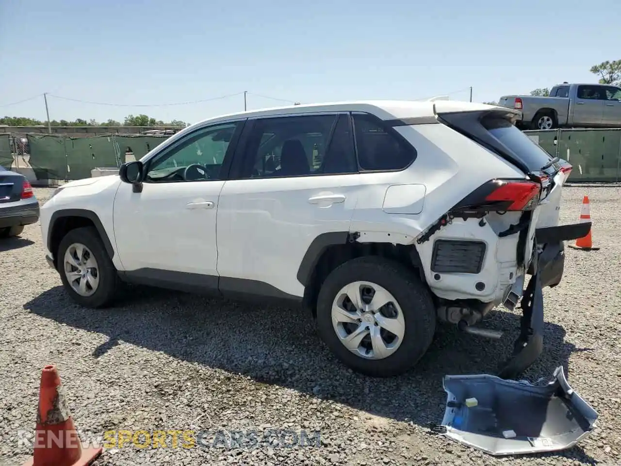 2 Photograph of a damaged car 2T3H1RFV3PC222076 TOYOTA RAV4 2023