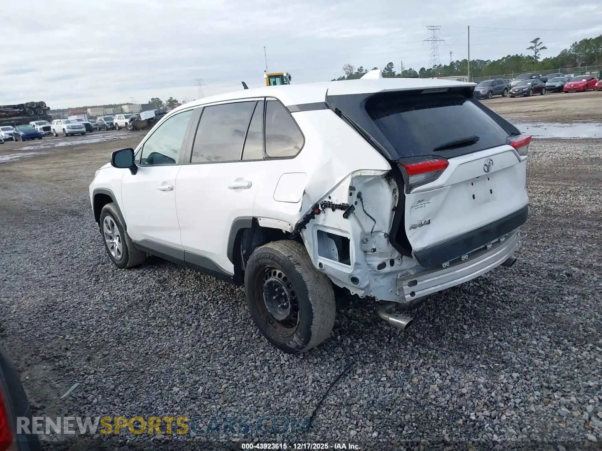 3 Photograph of a damaged car 2T3H1RFV3PC226905 TOYOTA RAV4 2023