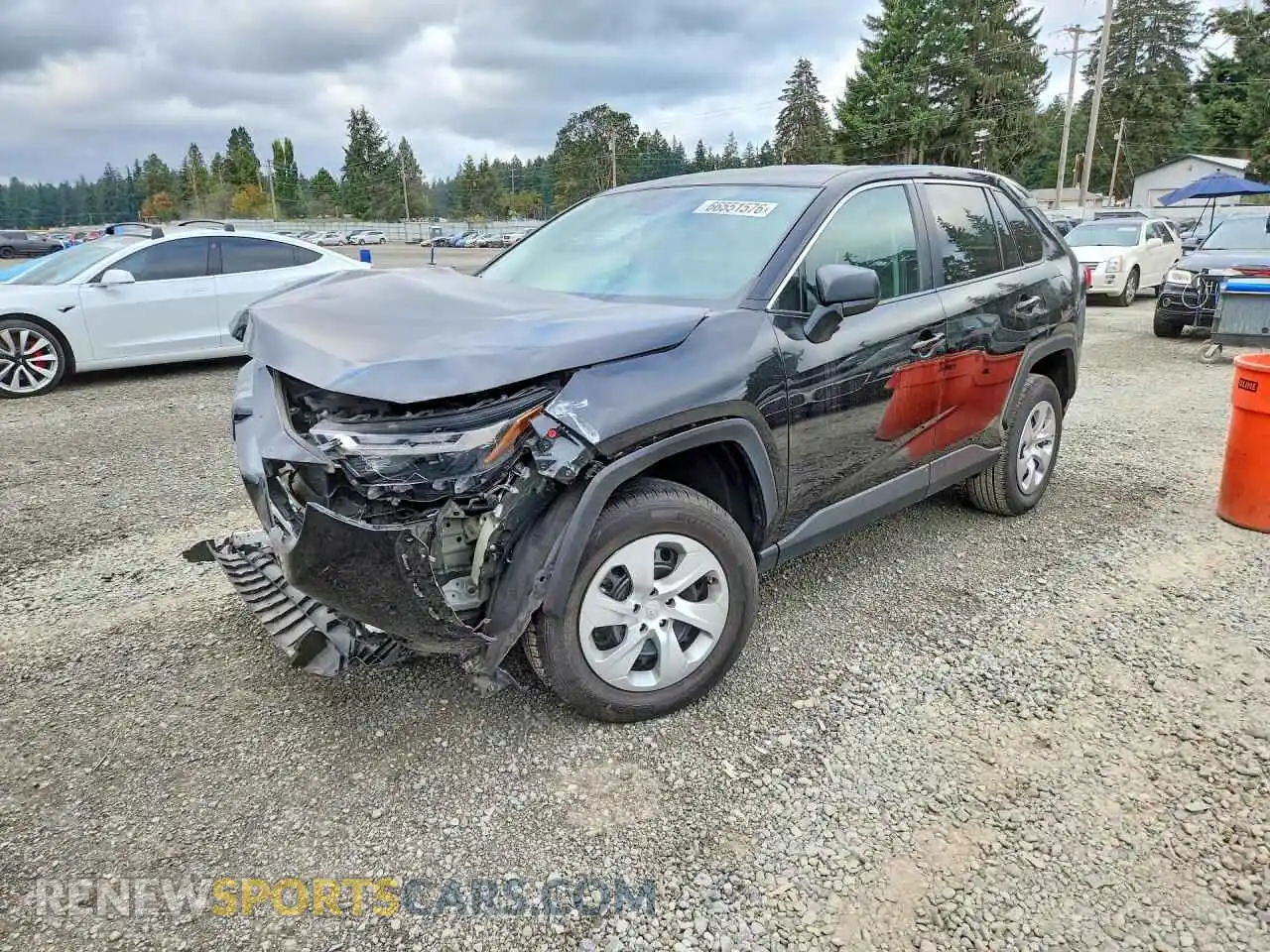 1 Photograph of a damaged car 2T3H1RFV7PC233677 TOYOTA RAV4 2023