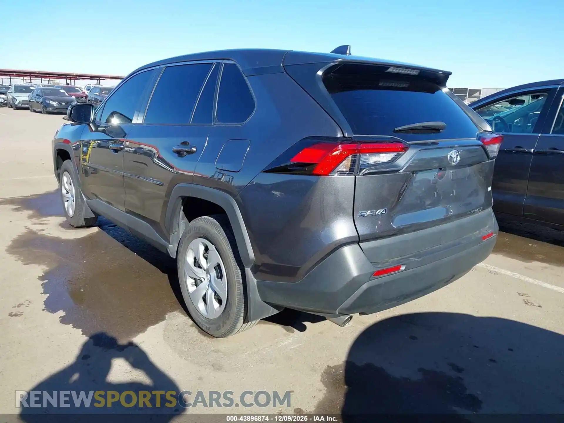 3 Photograph of a damaged car 2T3H1RFV8PC237043 TOYOTA RAV4 2023