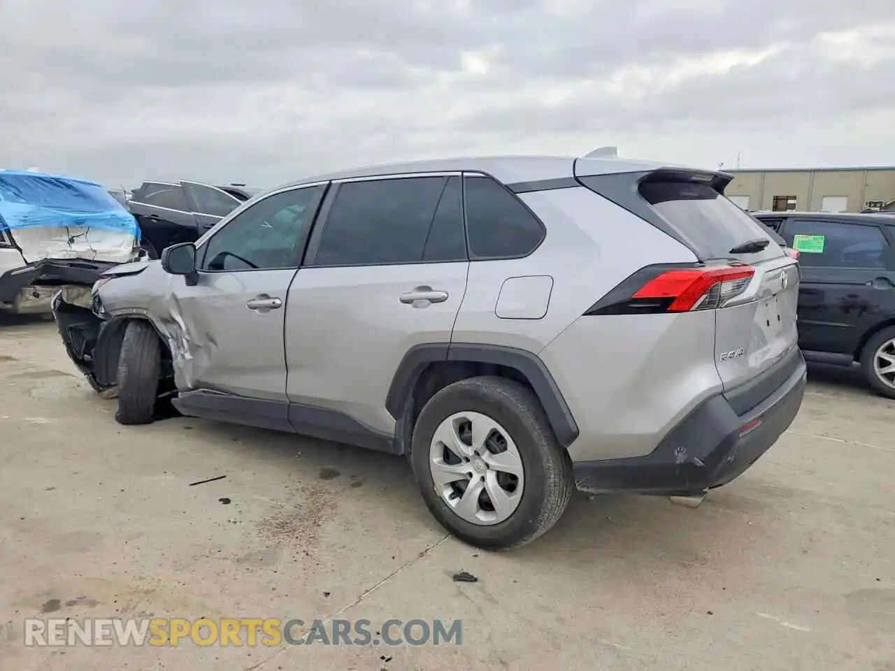 2 Photograph of a damaged car 2T3H1RFVXPC216078 TOYOTA RAV4 2023
