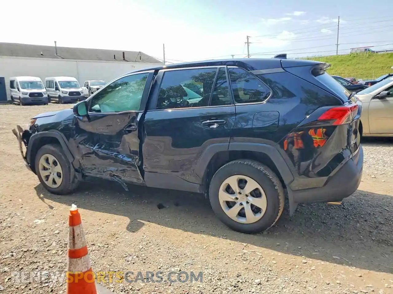 2 Photograph of a damaged car 2T3H1RFVXPC245659 TOYOTA RAV4 2023