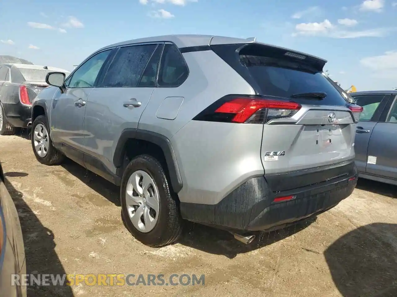 2 Photograph of a damaged car 2T3H1RFVXPW247989 TOYOTA RAV4 2023