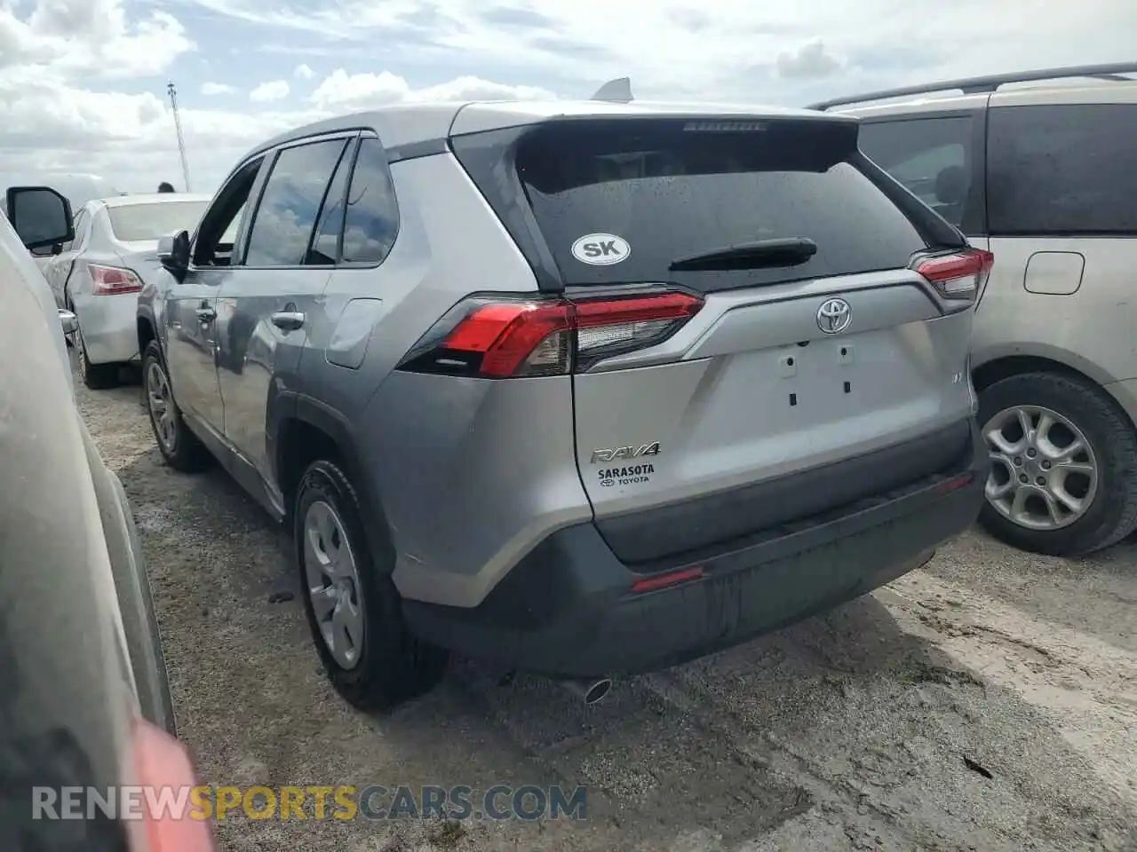 2 Photograph of a damaged car 2T3K1RFV3PC239711 TOYOTA RAV4 2023