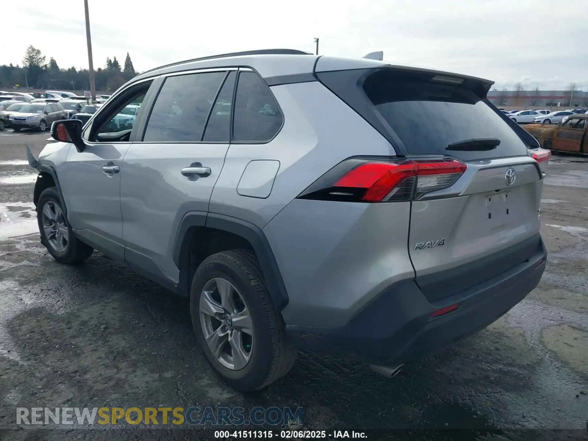 3 Photograph of a damaged car 2T3P1RFV0PC325161 TOYOTA RAV4 2023