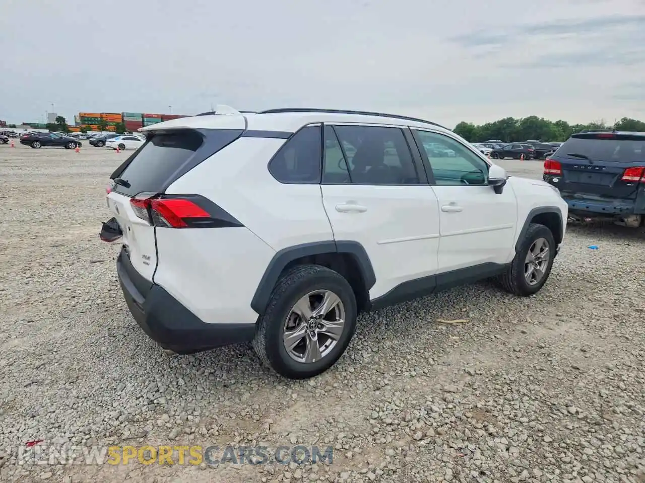 3 Photograph of a damaged car 2T3P1RFV0PC328691 TOYOTA RAV4 2023