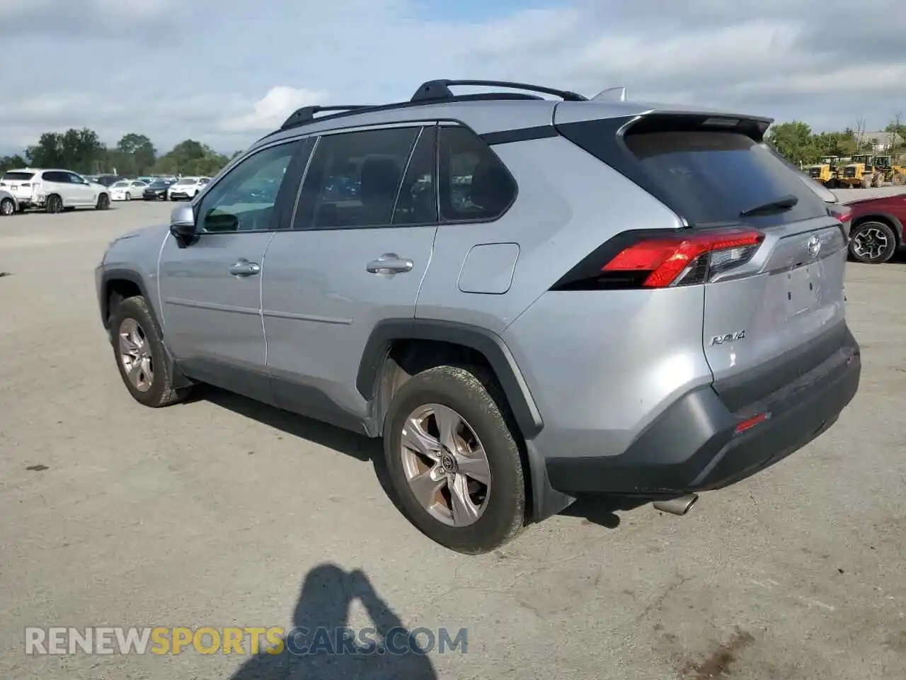 2 fotografías del automóvil dañado 2T3P1RFV0PC334037 TOYOTA RAV4 2023