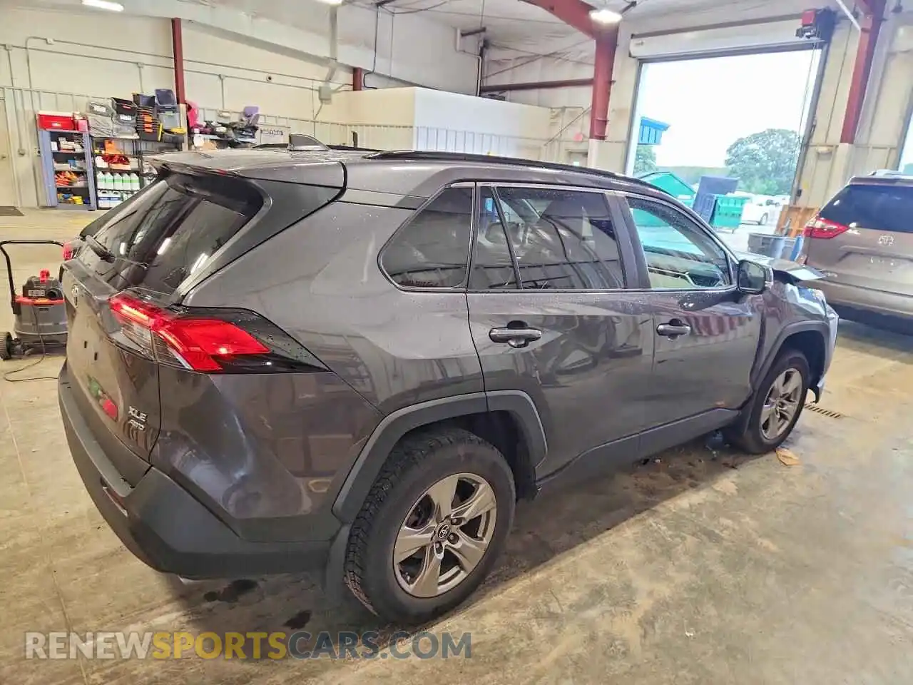 3 Photograph of a damaged car 2T3P1RFV0PC343448 TOYOTA RAV4 2023