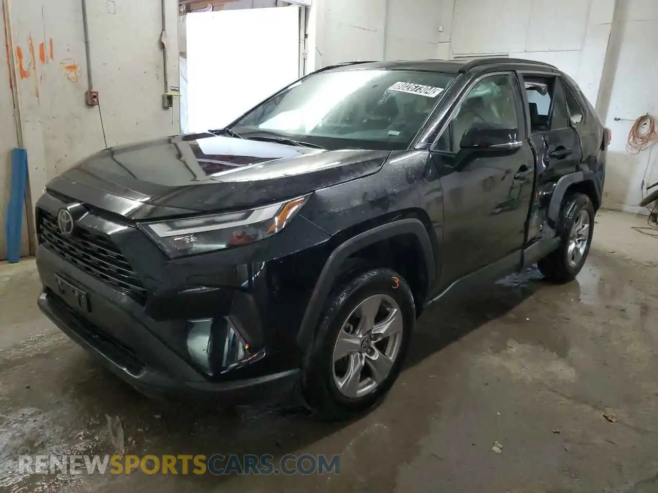 1 Photograph of a damaged car 2T3P1RFV0PW390932 TOYOTA RAV4 2023