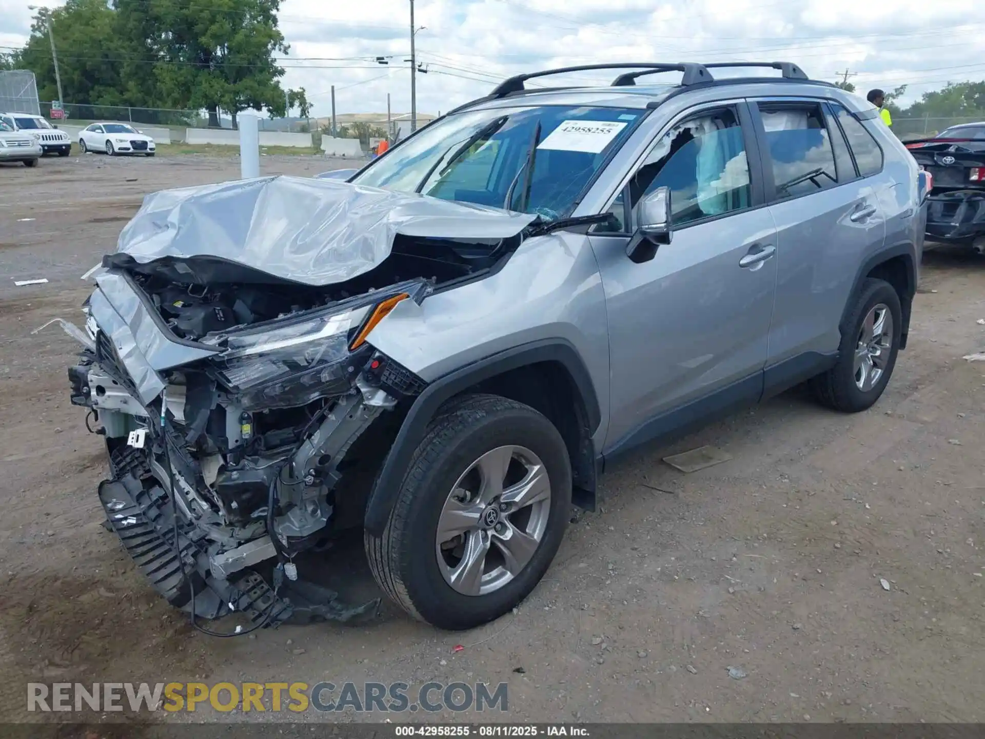 2 Photograph of a damaged car 2T3P1RFV1PW348348 TOYOTA RAV4 2023