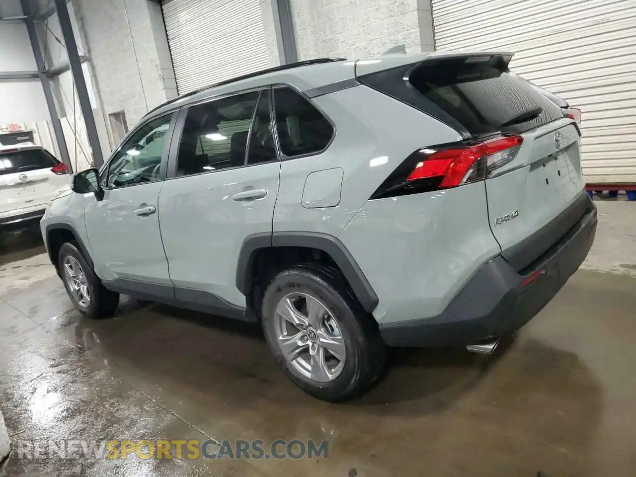2 Photograph of a damaged car 2T3P1RFV1PW353310 TOYOTA RAV4 2023
