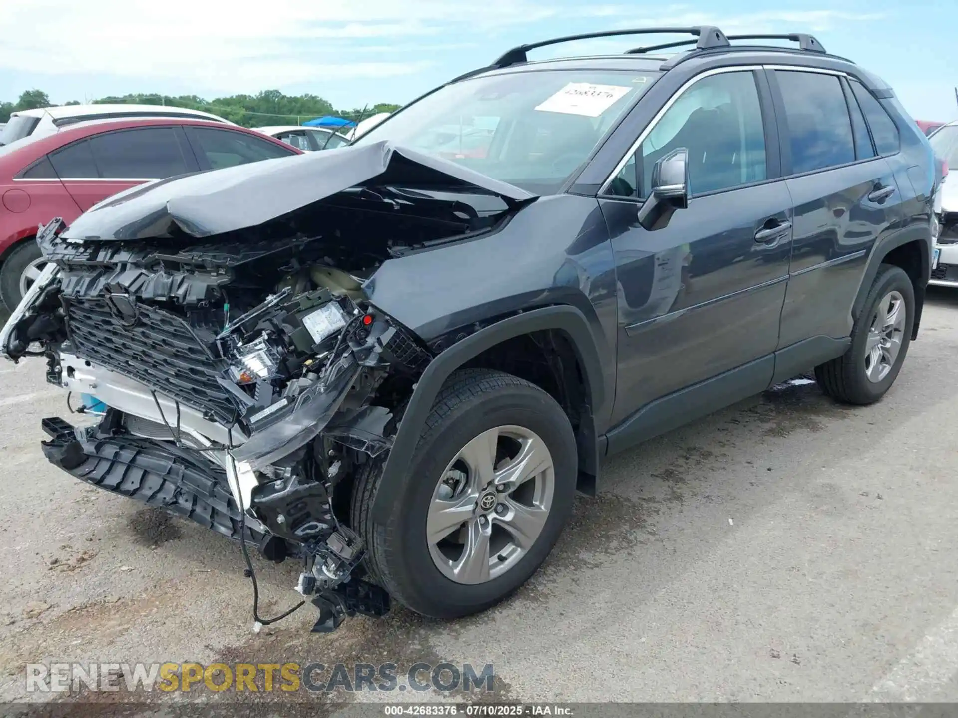 2 Photograph of a damaged car 2T3P1RFV1PW392947 TOYOTA RAV4 2023
