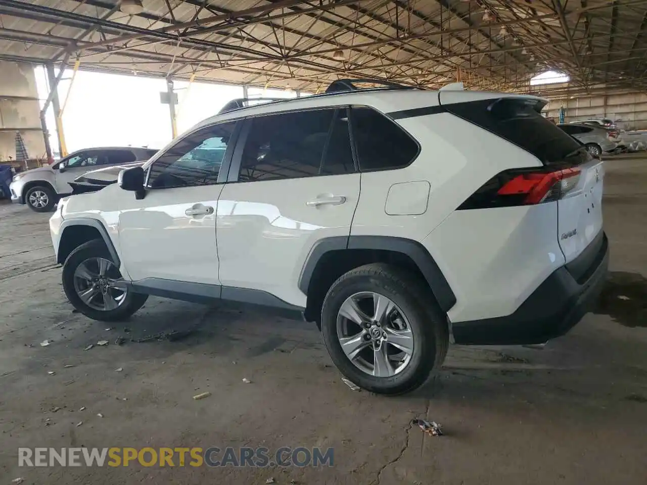 2 Photograph of a damaged car 2T3P1RFV1PW395962 TOYOTA RAV4 2023
