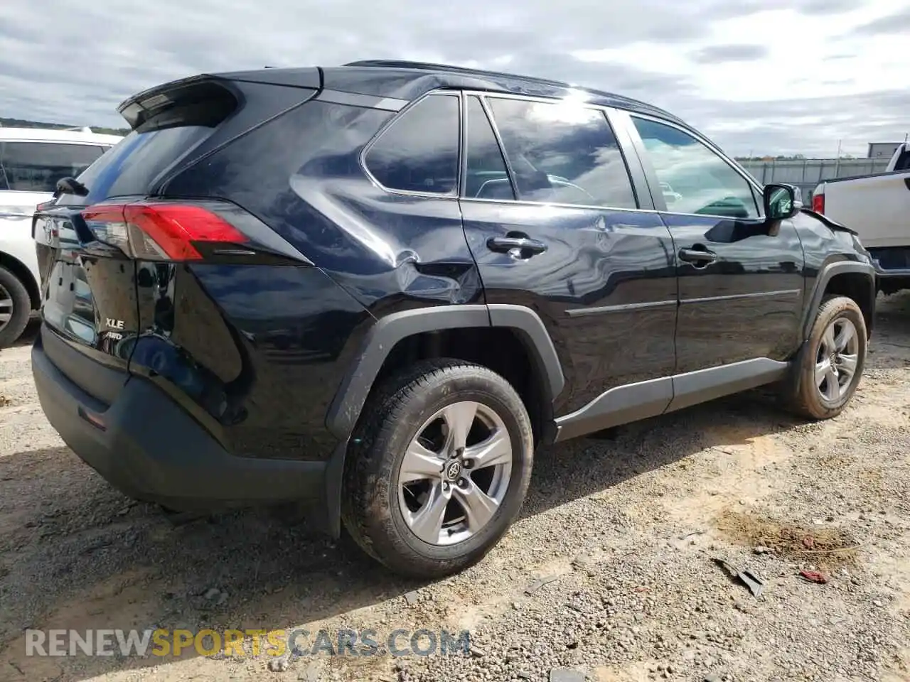 3 Photograph of a damaged car 2T3P1RFV3PC337384 TOYOTA RAV4 2023