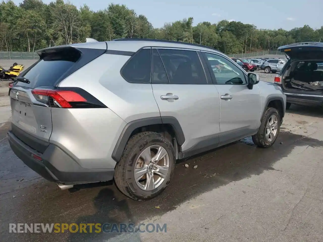 3 Photograph of a damaged car 2T3P1RFV3PW372067 TOYOTA RAV4 2023
