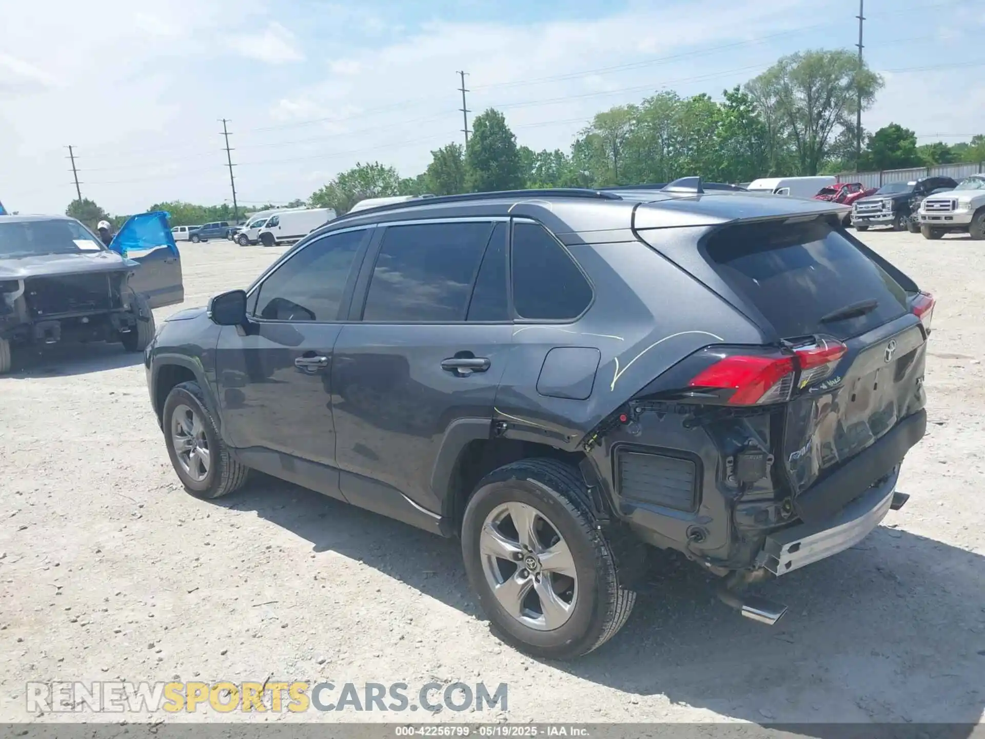 3 fotografías del automóvil dañado 2T3P1RFV3PW383196 TOYOTA RAV4 2023