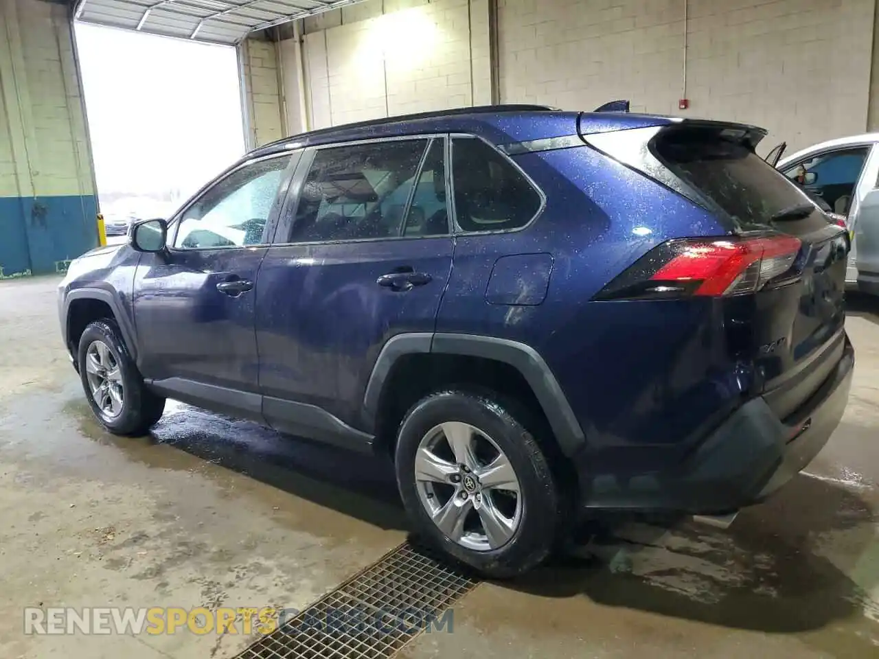 2 Фотография поврежденного автомобиля 2T3P1RFV4PW358940 TOYOTA RAV4 2023
