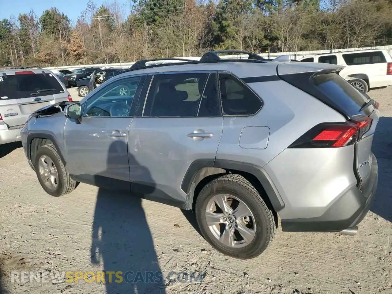 2 Photograph of a damaged car 2T3P1RFV5PC326774 TOYOTA RAV4 2023