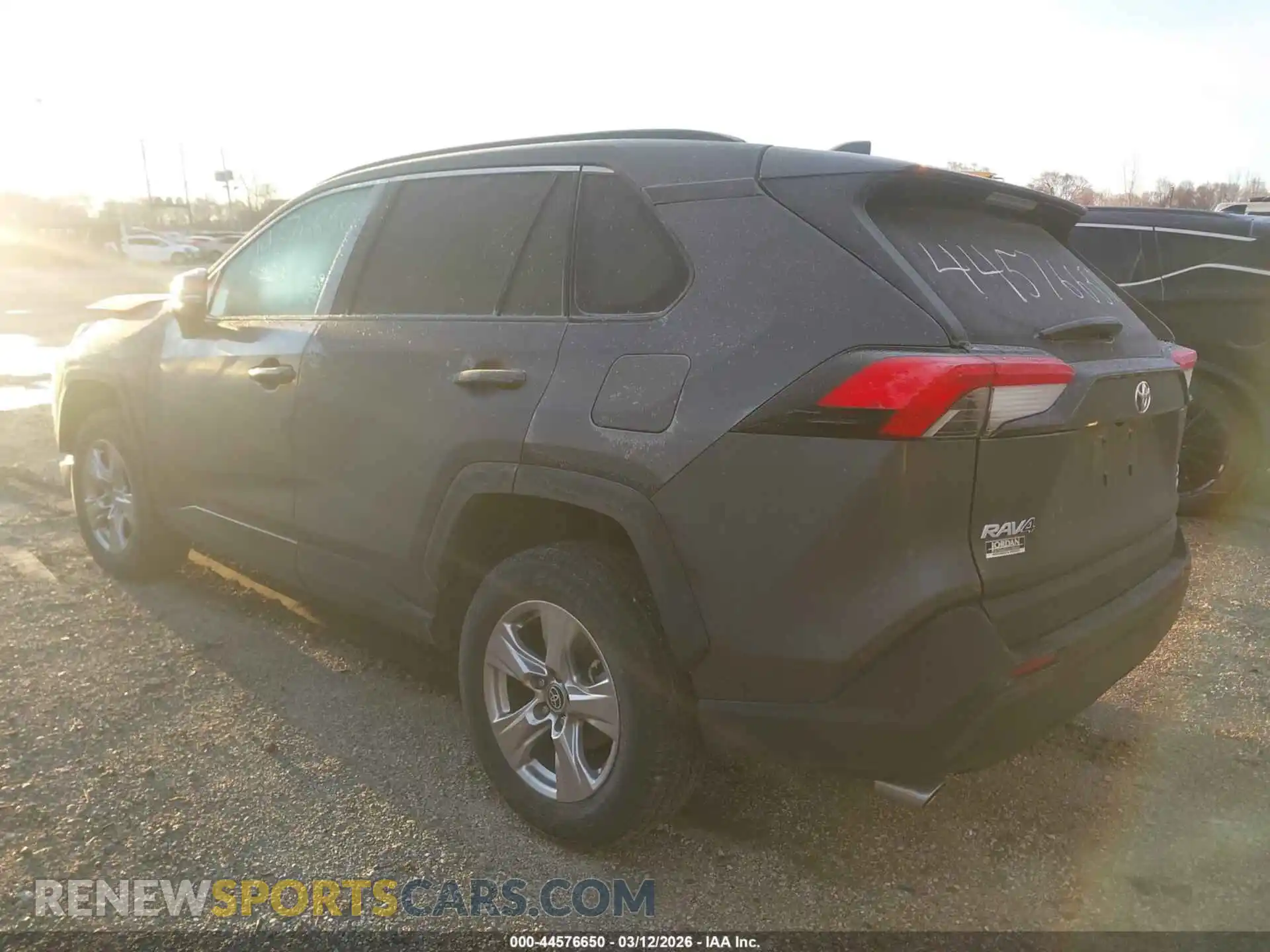 3 Photograph of a damaged car 2T3P1RFV5PC365946 TOYOTA RAV4 2023