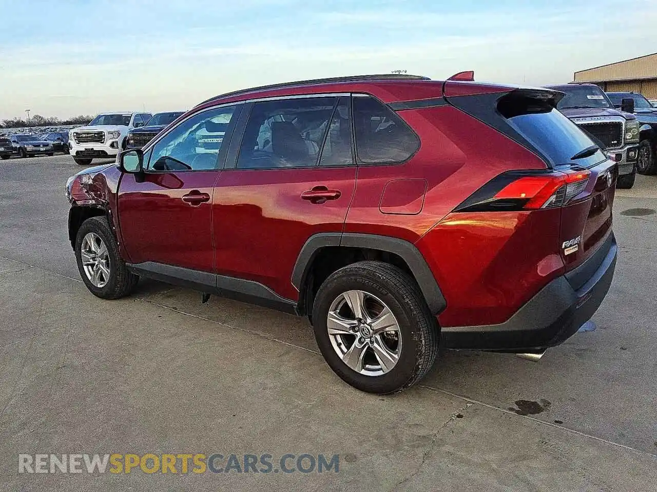 2 Photograph of a damaged car 2T3P1RFV5PW381529 TOYOTA RAV4 2023