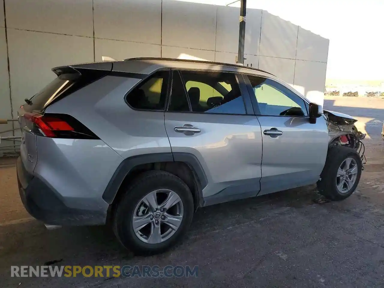 3 fotografías del automóvil dañado 2T3P1RFV5PW398654 TOYOTA RAV4 2023