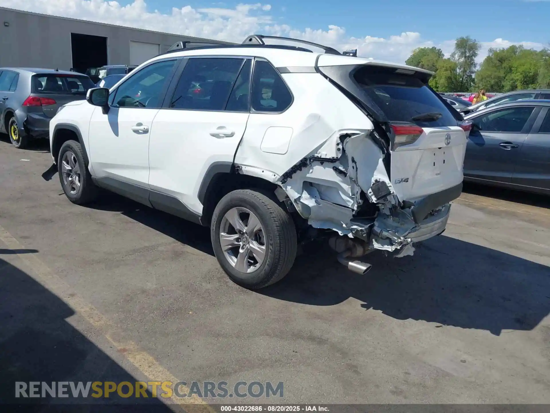3 Photograph of a damaged car 2T3P1RFV6PC348086 TOYOTA RAV4 2023