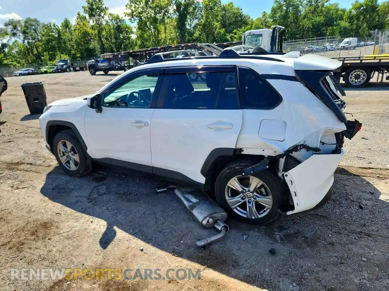 2 Фотография поврежденного автомобиля 2T3P1RFV6PC380388 TOYOTA RAV4 2023