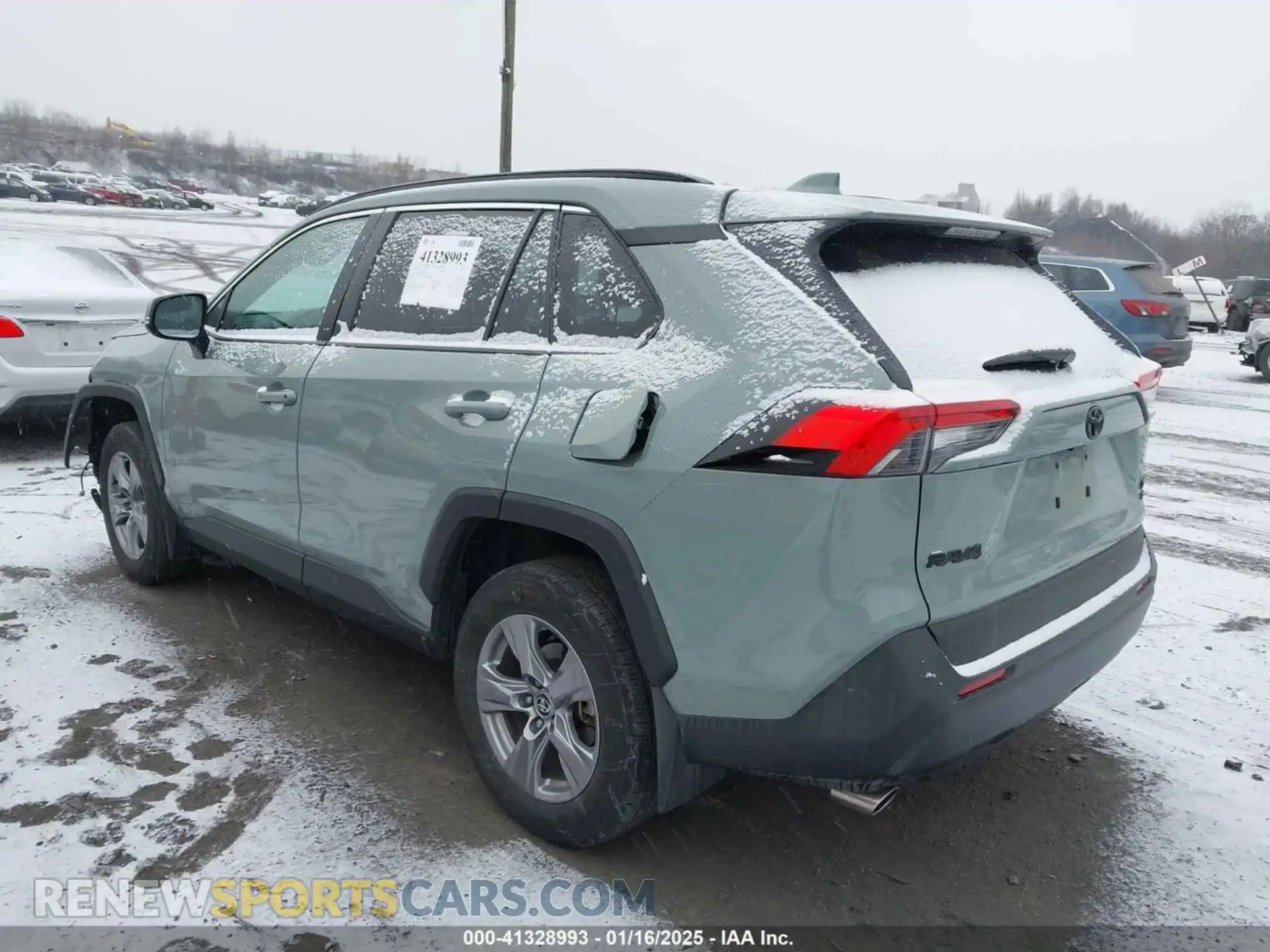 3 Photograph of a damaged car 2T3P1RFV6PW368563 TOYOTA RAV4 2023