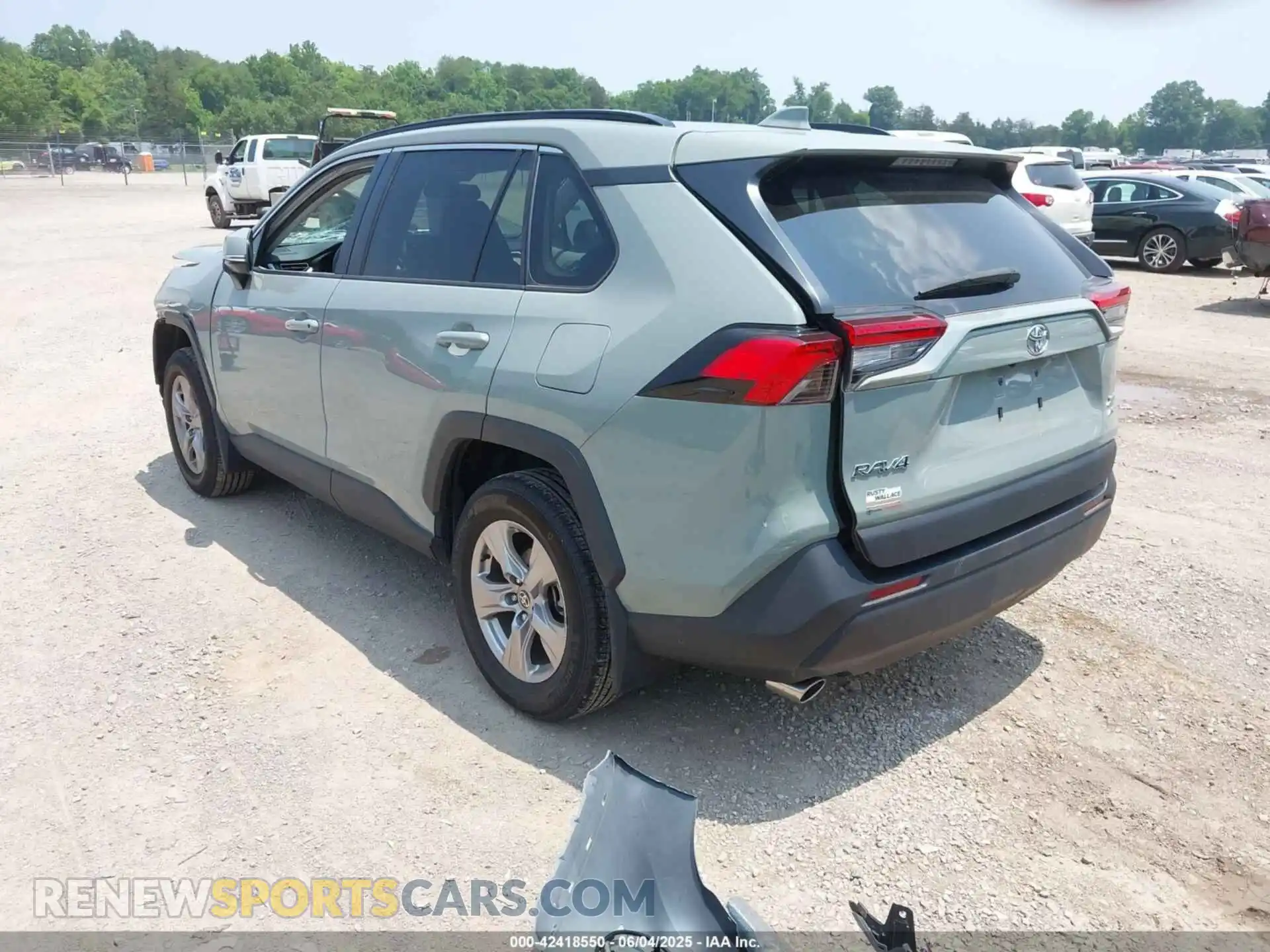 3 Photograph of a damaged car 2T3P1RFV6PW372449 TOYOTA RAV4 2023