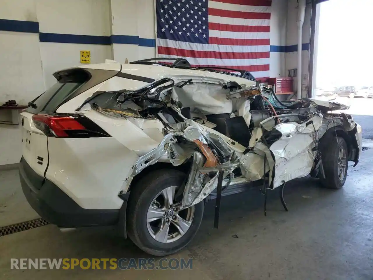 3 Photograph of a damaged car 2T3P1RFV7PC348954 TOYOTA RAV4 2023
