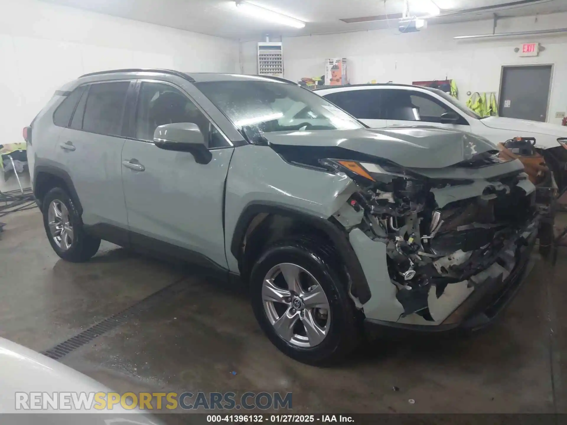 1 Photograph of a damaged car 2T3P1RFV7PW356468 TOYOTA RAV4 2023