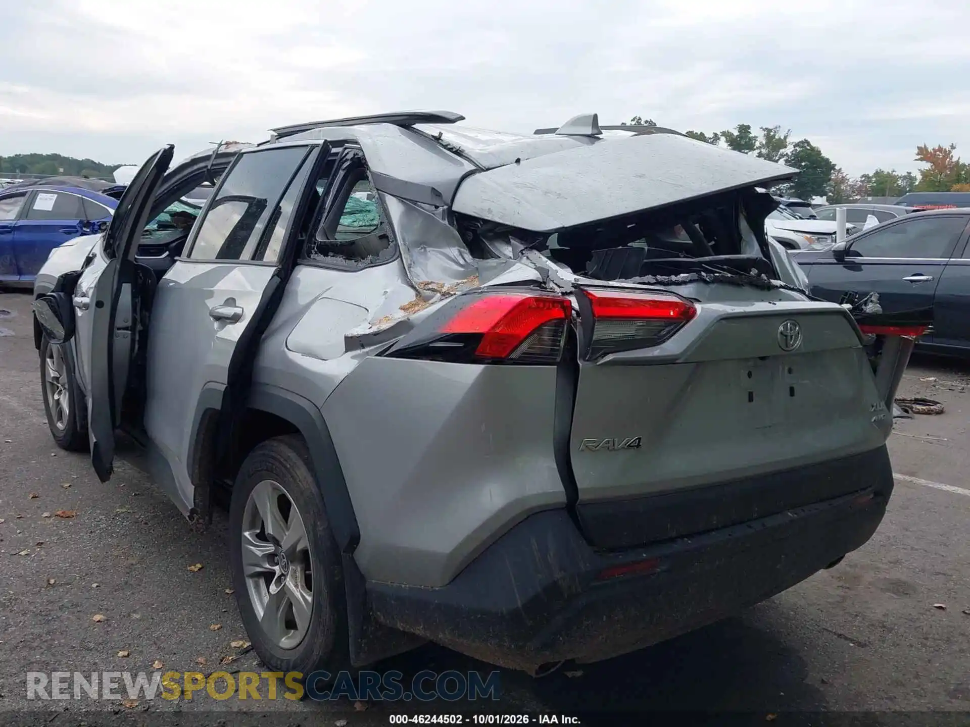 3 Photograph of a damaged car 2T3P1RFV7PW378633 TOYOTA RAV4 2023