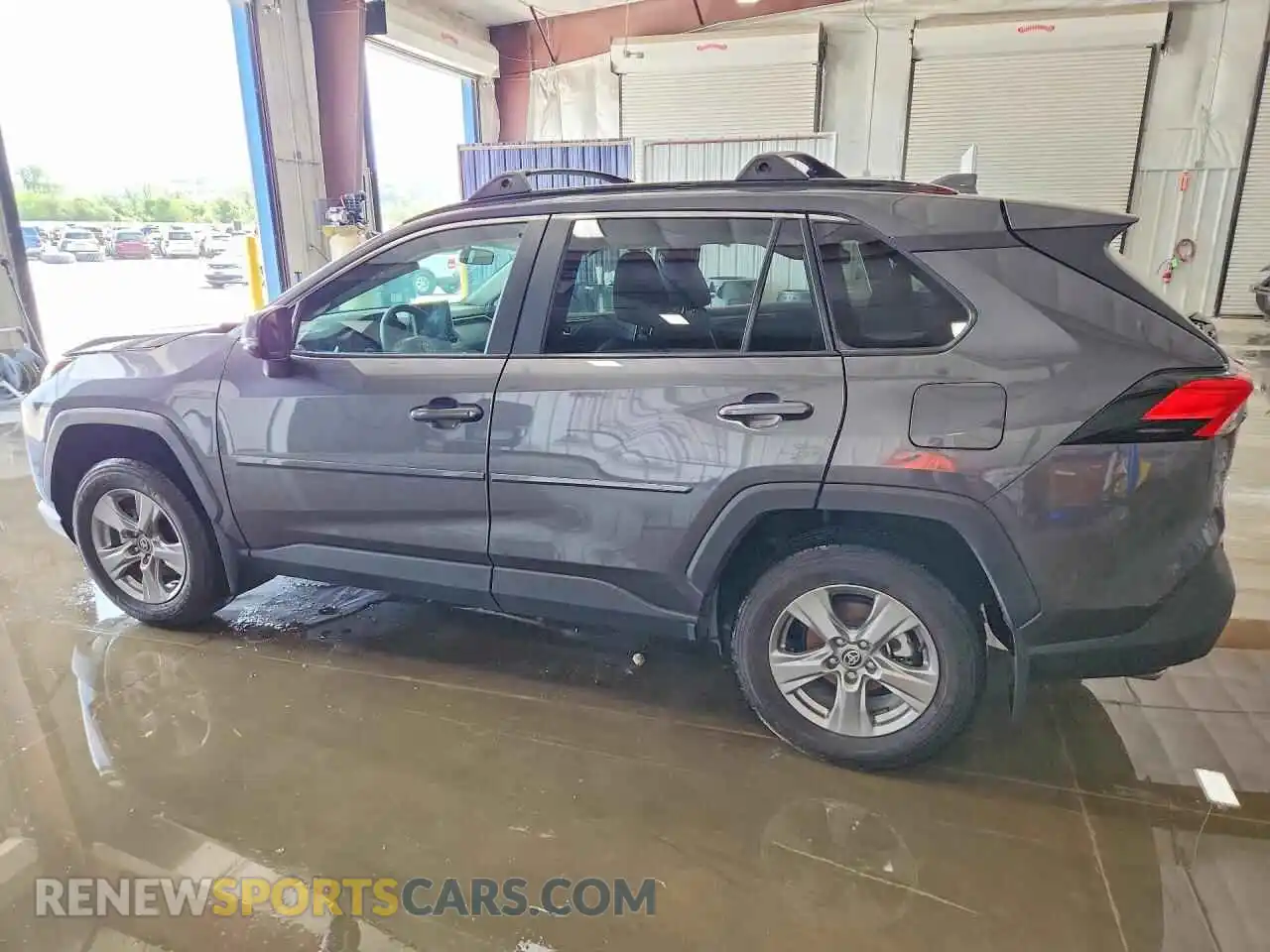 2 Photograph of a damaged car 2T3P1RFV7PW397800 TOYOTA RAV4 2023