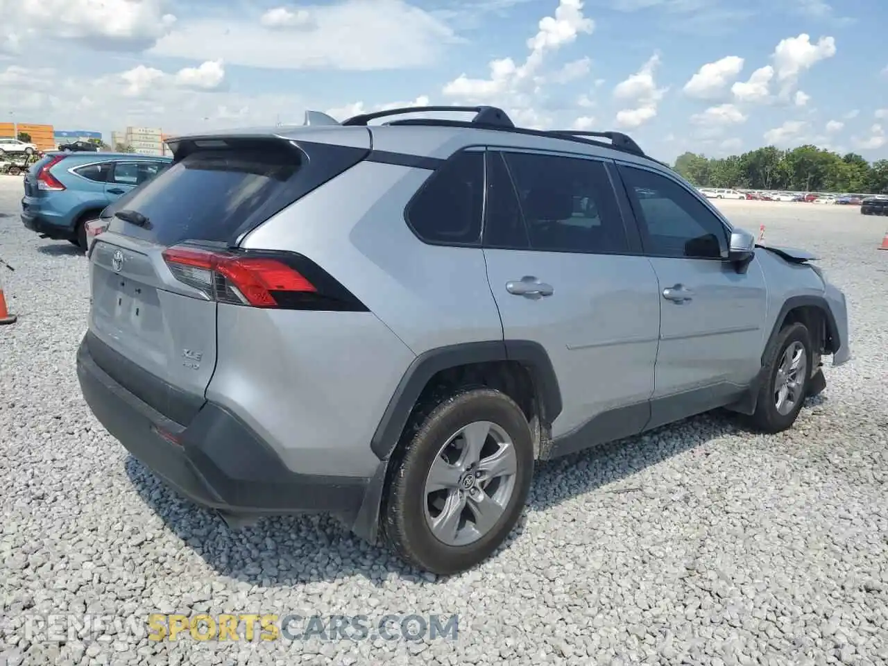 3 Фотография поврежденного автомобиля 2T3P1RFV7PW408312 TOYOTA RAV4 2023