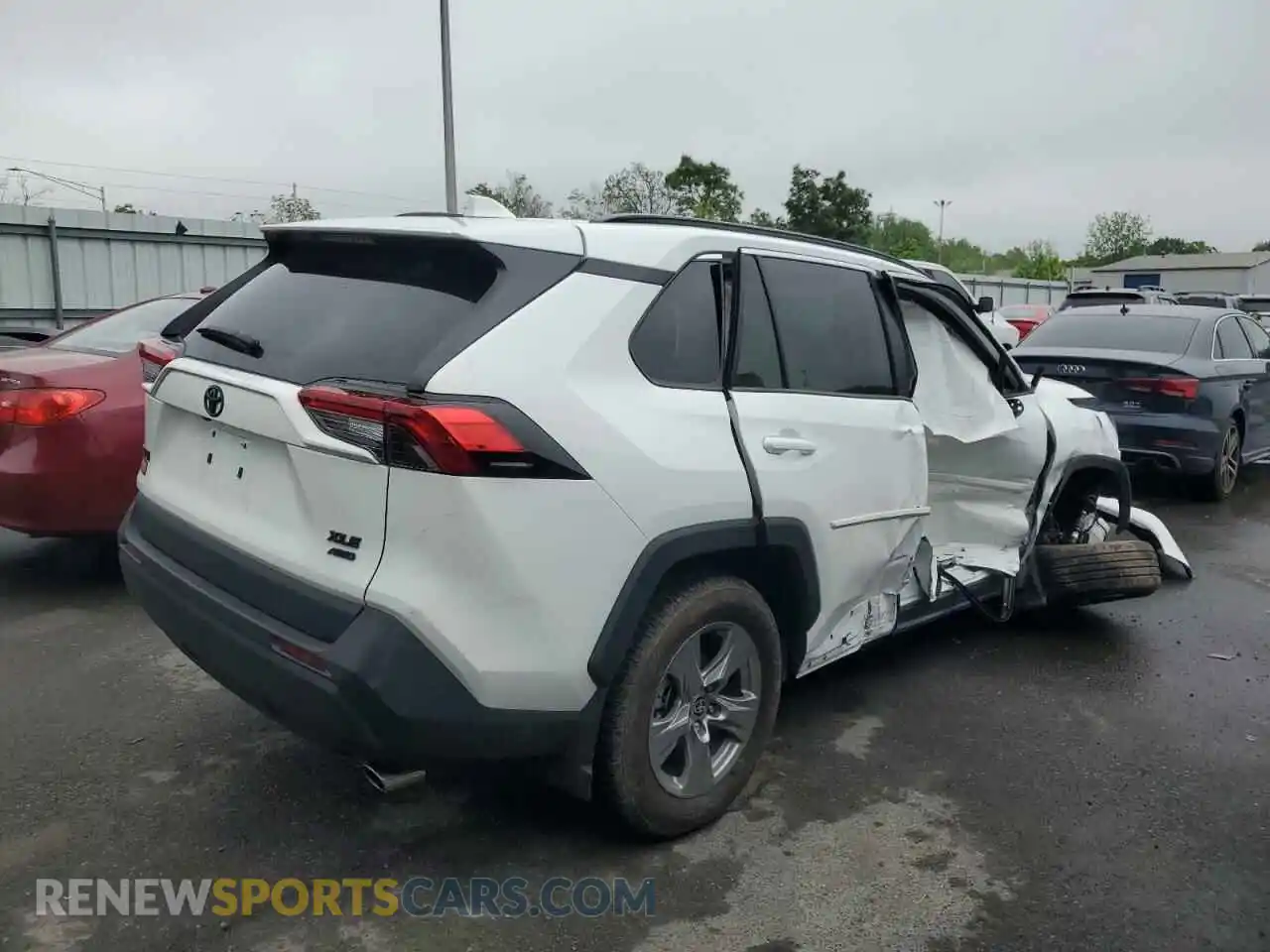 3 fotografías del automóvil dañado 2T3P1RFV8PC357632 TOYOTA RAV4 2023